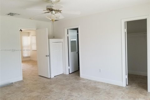 Villa ou maison à louer à Homestead, Floride: 1 chambre, 59.46 m2 № 1348262 - photo 8