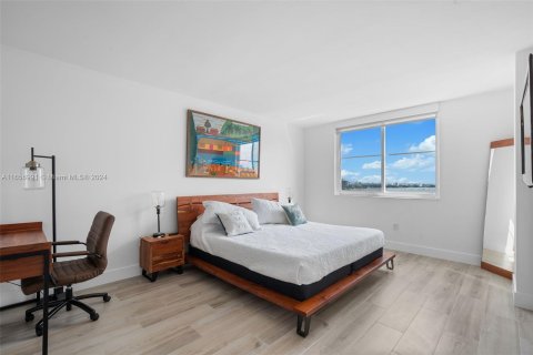 Condominio en alquiler en Sunny Isles Beach, Florida, 2 dormitorios, 113.34 m2 № 1357285 - foto 22