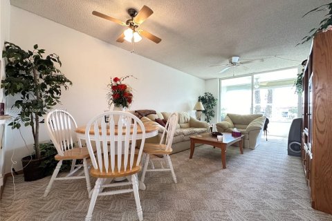 Condo in Sunrise, Florida, 1 bedroom  № 1357289 - photo 9