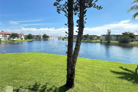 Condominio en venta en Sunrise, Florida, 1 dormitorio, 57.6 m2 № 1357289 - foto 15