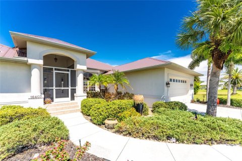 Villa ou maison à vendre à Punta Gorda, Floride: 3 chambres, 161.37 m2 № 1374041 - photo 4