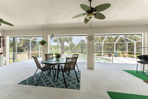 Villa ou maison à vendre à Punta Gorda, Floride: 3 chambres, 161.37 m2 № 1374041 - photo 3