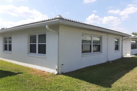 House in Lakeland, Florida 2 bedrooms, 147.34 sq.m. № 1136954 - photo 18