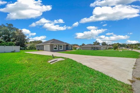 House in Ocala, Florida 4 bedrooms, 178.84 sq.m. № 1405441 - photo 10