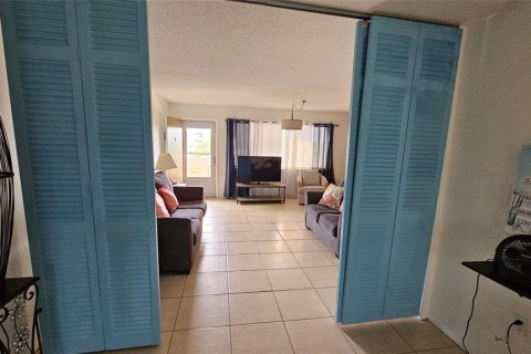 Condominio en venta en Bradenton, Florida, 1 dormitorio, 69.68 m2 № 1390938 - foto 7