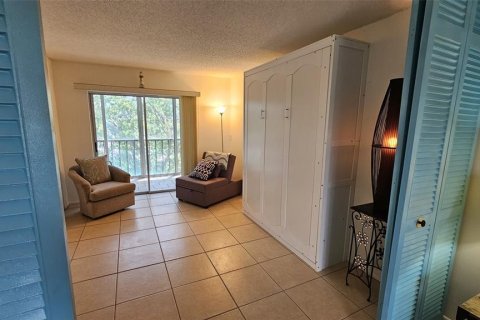 Condominio en venta en Bradenton, Florida, 1 dormitorio, 69.68 m2 № 1390938 - foto 17