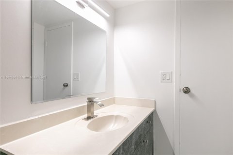 Copropriété à vendre à North Miami Beach, Floride: 1 chambre, 83.05 m2 № 1236282 - photo 21