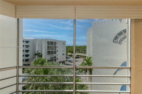 Copropriété à vendre à North Miami Beach, Floride: 1 chambre, 83.05 m2 № 1236282 - photo 24