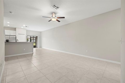 Adosado en venta en Sun City Center, Florida, 3 dormitorios, 154.5 m2 № 1350406 - foto 7