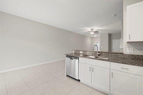 Adosado en venta en Sun City Center, Florida, 3 dormitorios, 154.5 m2 № 1350406 - foto 13