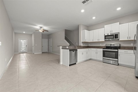 Adosado en venta en Sun City Center, Florida, 3 dormitorios, 154.5 m2 № 1350406 - foto 9