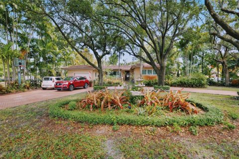 Villa ou maison à vendre à Miami Springs, Floride: 3 chambres № 1306210 - photo 2