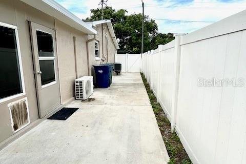 Casa en venta en Tampa, Florida, 3 dormitorios, 134.71 m2 № 1315486 - foto 17