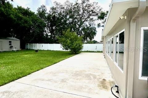 House in Tampa, Florida 3 bedrooms, 134.71 sq.m. № 1315486 - photo 18