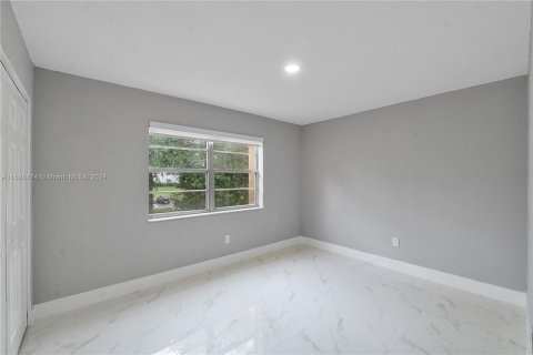 Condominio en venta en Miami, Florida, 2 dormitorios, 97.55 m2 № 1431310 - foto 15