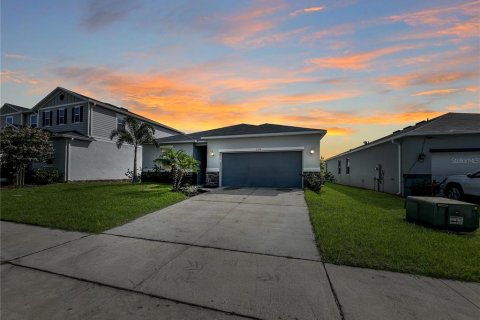 Villa ou maison à vendre à Davenport, Floride: 4 chambres, 184.23 m2 № 1286923 - photo 2