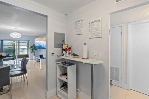 Condominio en venta en Sunrise, Florida, 1 dormitorio, 69.68 m2 № 945681 - foto 28
