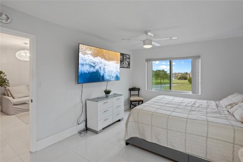 Condo in Sunrise, Florida, 1 bedroom  № 945681 - photo 21