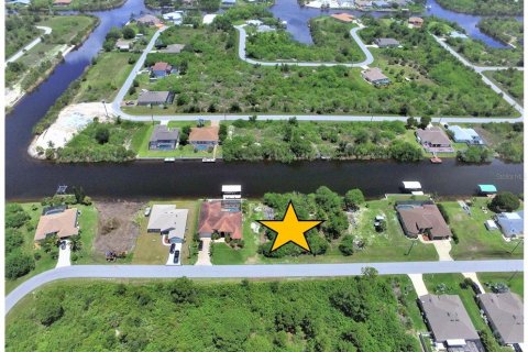 Terreno en venta en Port Charlotte, Florida № 947076 - foto 4