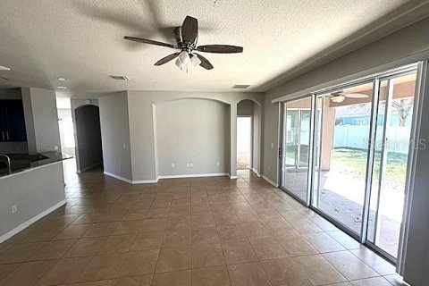 Casa en venta en Riverview, Florida, 4 dormitorios, 286.51 m2 № 1399564 - foto 4