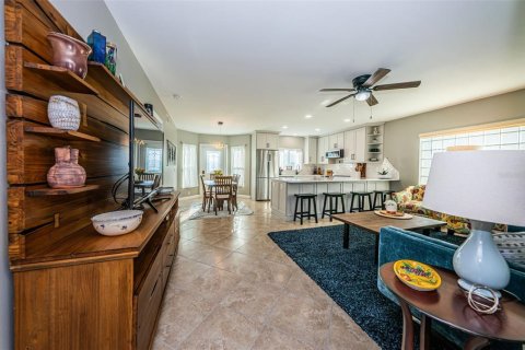 Copropriété à vendre à Clearwater, Floride: 3 chambres, 123.1 m2 № 1265613 - photo 11