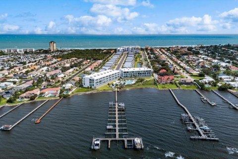 Condominio en venta en Melbourne Beach, Florida, 3 dormitorios, 167.69 m2 № 1406623 - foto 6