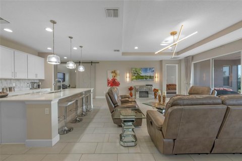 Villa ou maison à vendre à DeLand, Floride: 3 chambres, 217.76 m2 № 1267413 - photo 13