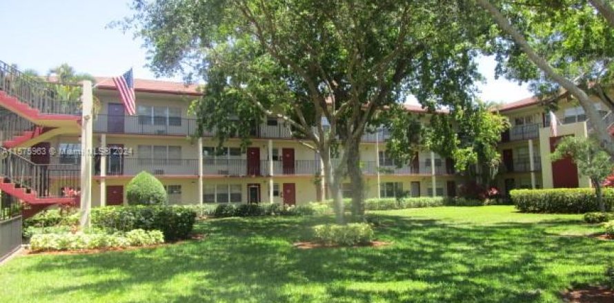 Condo in Pembroke Pines, Florida, 2 bedrooms  № 1141838