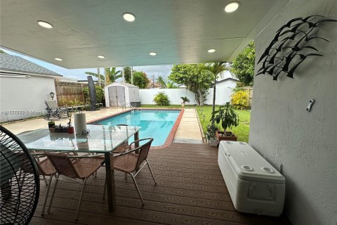 Casa en venta en Miami, Florida, 2 dormitorios, 90.86 m2 № 1404222 - foto 13