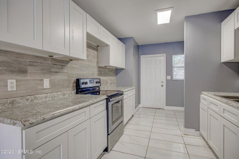 Appartement à louer à Jacksonville, Floride: 2 chambres, 83.61 m2 № 802213 - photo 6