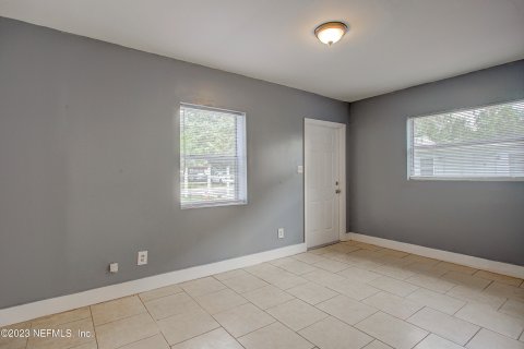 Appartement à louer à Jacksonville, Floride: 2 chambres, 83.61 m2 № 802213 - photo 4