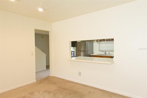 Adosado en venta en Tampa, Florida, 3 dormitorios, 140.47 m2 № 1402499 - foto 14