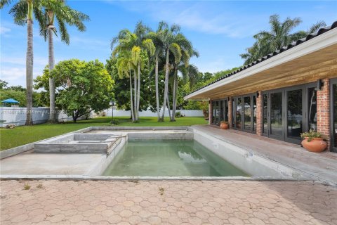 Villa ou maison à vendre à Miami, Floride: 5 chambres, 200.67 m2 № 1370460 - photo 23