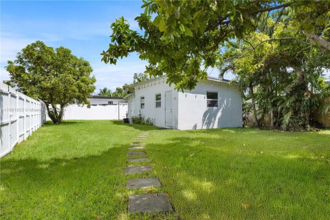 Villa ou maison à vendre à Miami, Floride: 5 chambres, 200.67 m2 № 1370460 - photo 28