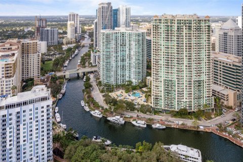 Condo in Fort Lauderdale, Florida, 2 bedrooms  № 947823 - photo 24