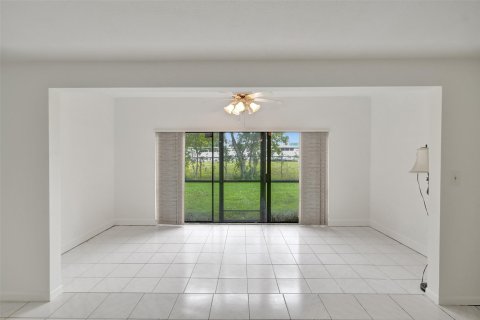 Townhouse in Sunrise, Florida 3 bedrooms, 153.85 sq.m. № 1228609 - photo 28