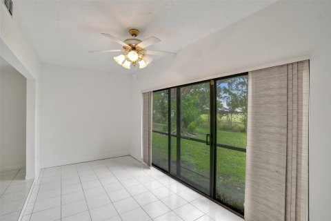 Townhouse in Sunrise, Florida 3 bedrooms, 153.85 sq.m. № 1228609 - photo 24