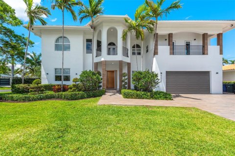 Villa ou maison à vendre à Hallandale Beach, Floride: 7 chambres, 506.13 m2 № 1132543 - photo 8
