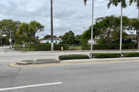 Terreno en venta en Miami, Florida № 938226 - foto 3