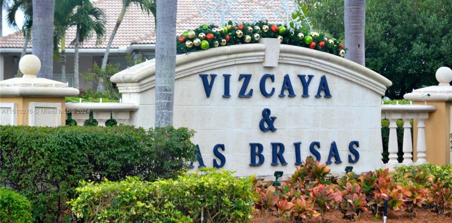 Villa ou maison à Miramar, Floride 5 chambres, 260.5 m2 № 938228