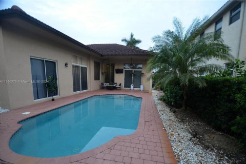 Купить виллу или дом в Мирамар, Флорида 5 спален, 260.5м2, № 938228 - фото 14