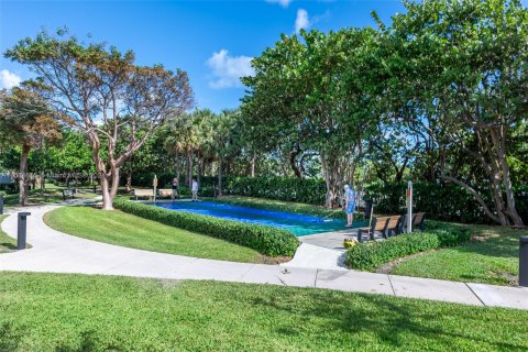 Condo in Hollywood, Florida, 1 bedroom  № 1176266 - photo 18