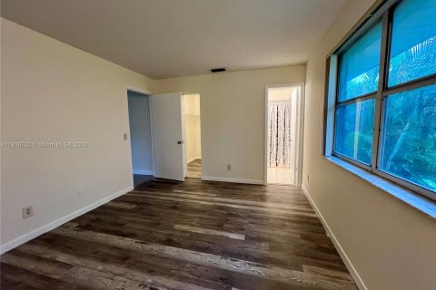Condominio en venta en Pembroke Pines, Florida, 2 dormitorios, 86.58 m2 № 1238280 - foto 7