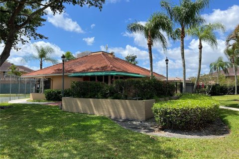 Condominio en venta en Pembroke Pines, Florida, 2 dormitorios, 86.58 m2 № 1238280 - foto 24