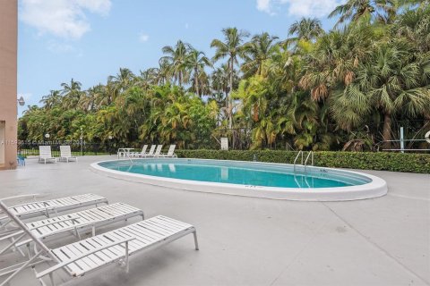 Condominio en venta en Hallandale Beach, Florida, 1 dormitorio, 77.11 m2 № 1185762 - foto 15