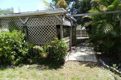 House in Royal Palm Beach, Florida 3 bedrooms, 124.58 sq.m. № 1141528 - photo 6