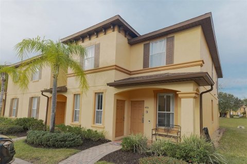 Townhouse in Davenport, Florida 4 bedrooms, 172.43 sq.m. № 1253437 - photo 1