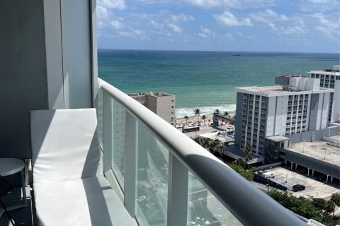 Condominio en venta en Fort Lauderdale, Florida, 1 dormitorio, 67.26 m2 № 1092993 - foto 17