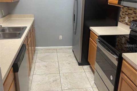 Condo in Orlando, Florida, 2 bedrooms  № 1105870 - photo 4