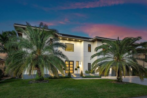 Villa ou maison à vendre à Delray Beach, Floride: 5 chambres, 441.84 m2 № 922462 - photo 11